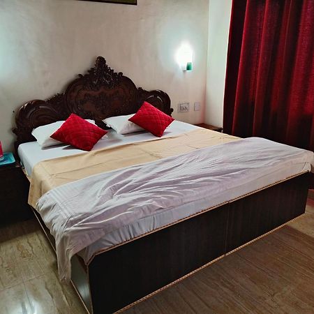 The Eminence Resort & Gym Solan Exterior photo